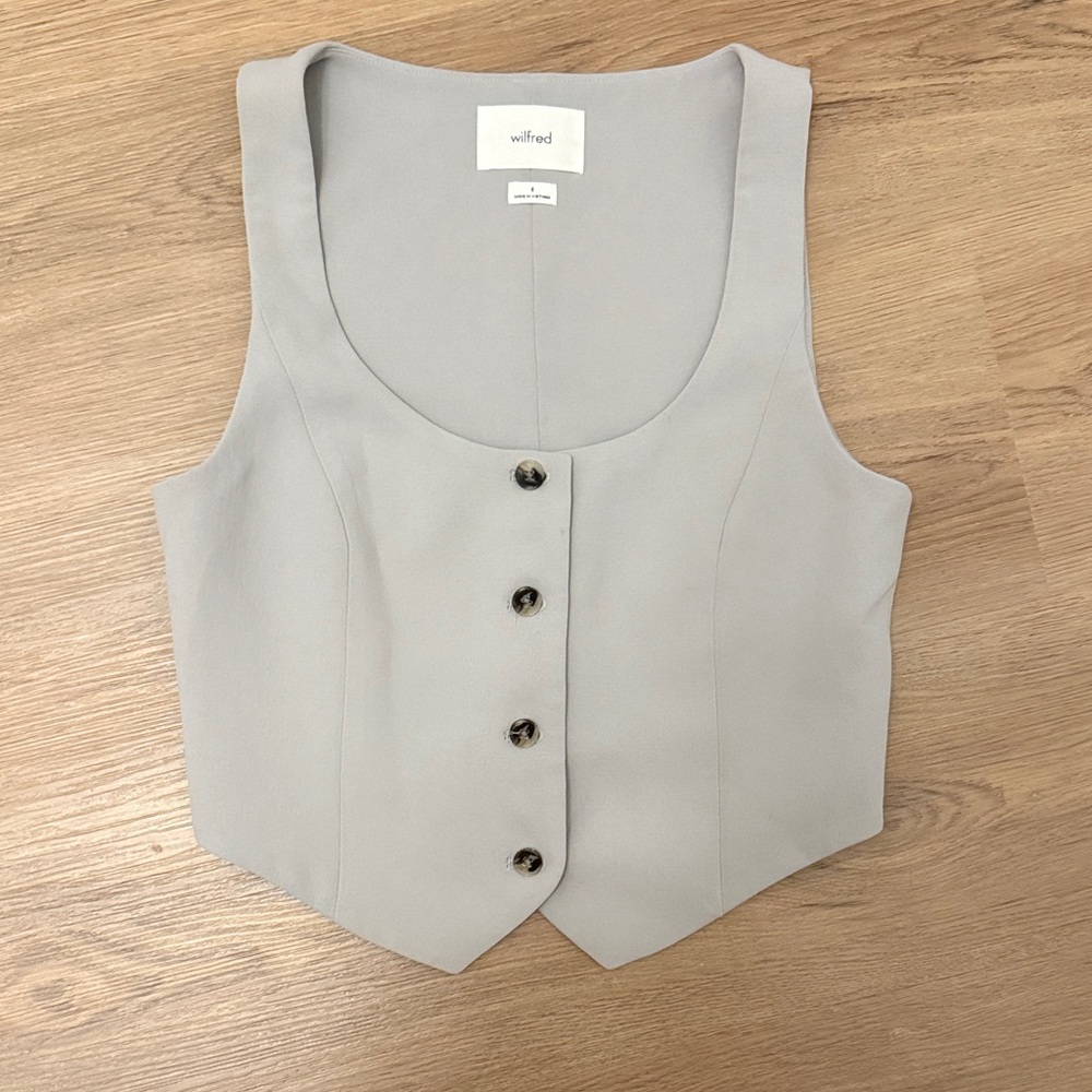 Wilfred Women’s Light Gray Sleeveless Button-Down Vest